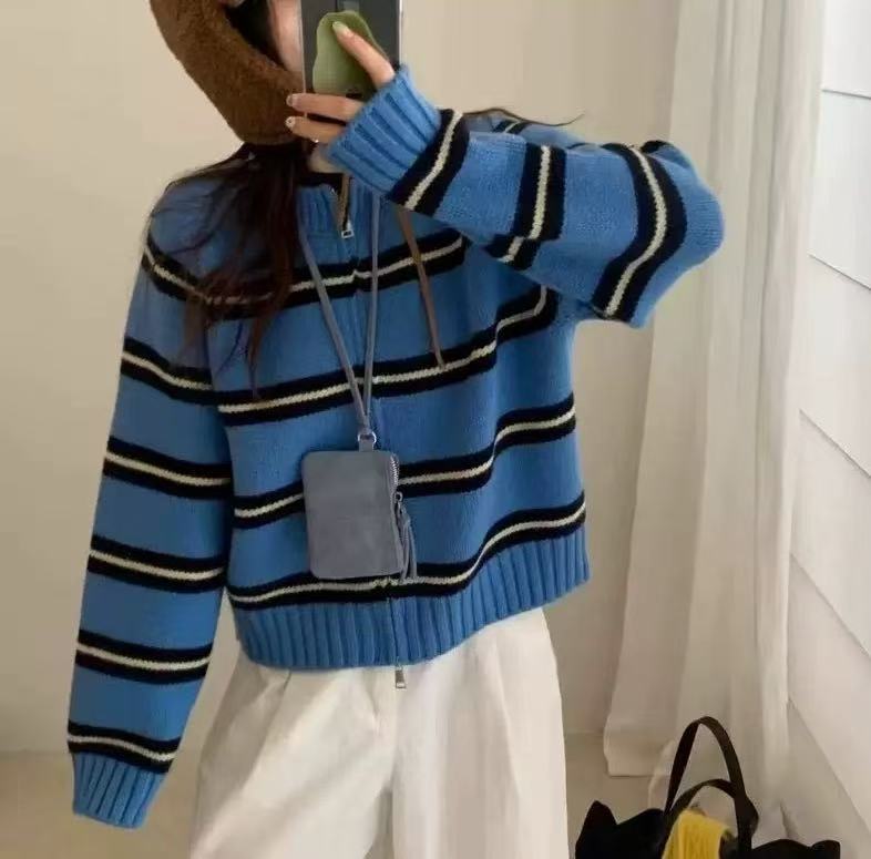 Lazy striped knitted cardigan