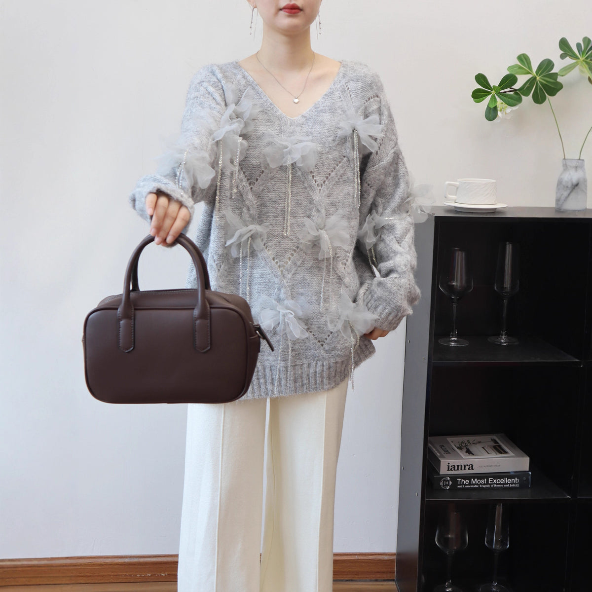 Loose long sleeved pullover sweater