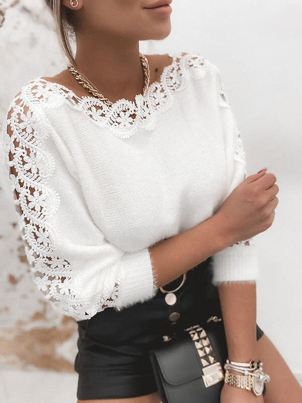 Sweater with one collar and lace patchwork sleeves