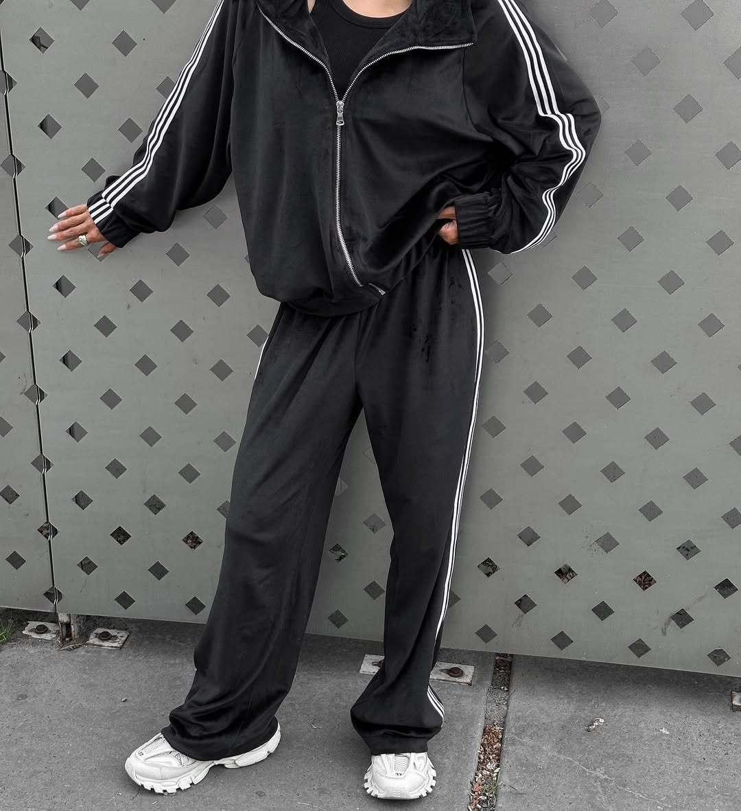 Sporty Casual Hooded Jacket Loose Color-block Striped Wide-leg Pants Two-piece Set for Women