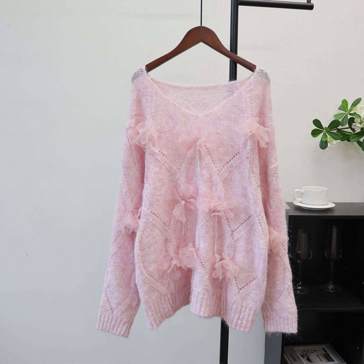 Loose long sleeved pullover sweater