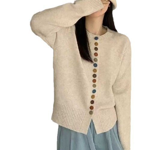 Minimally colored button knit cardigan for women