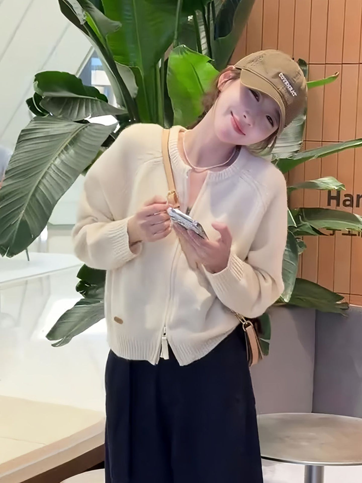 Lazy style double zipper knitted cardigan for women