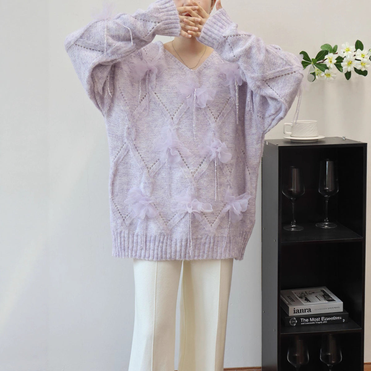 Loose long sleeved pullover sweater