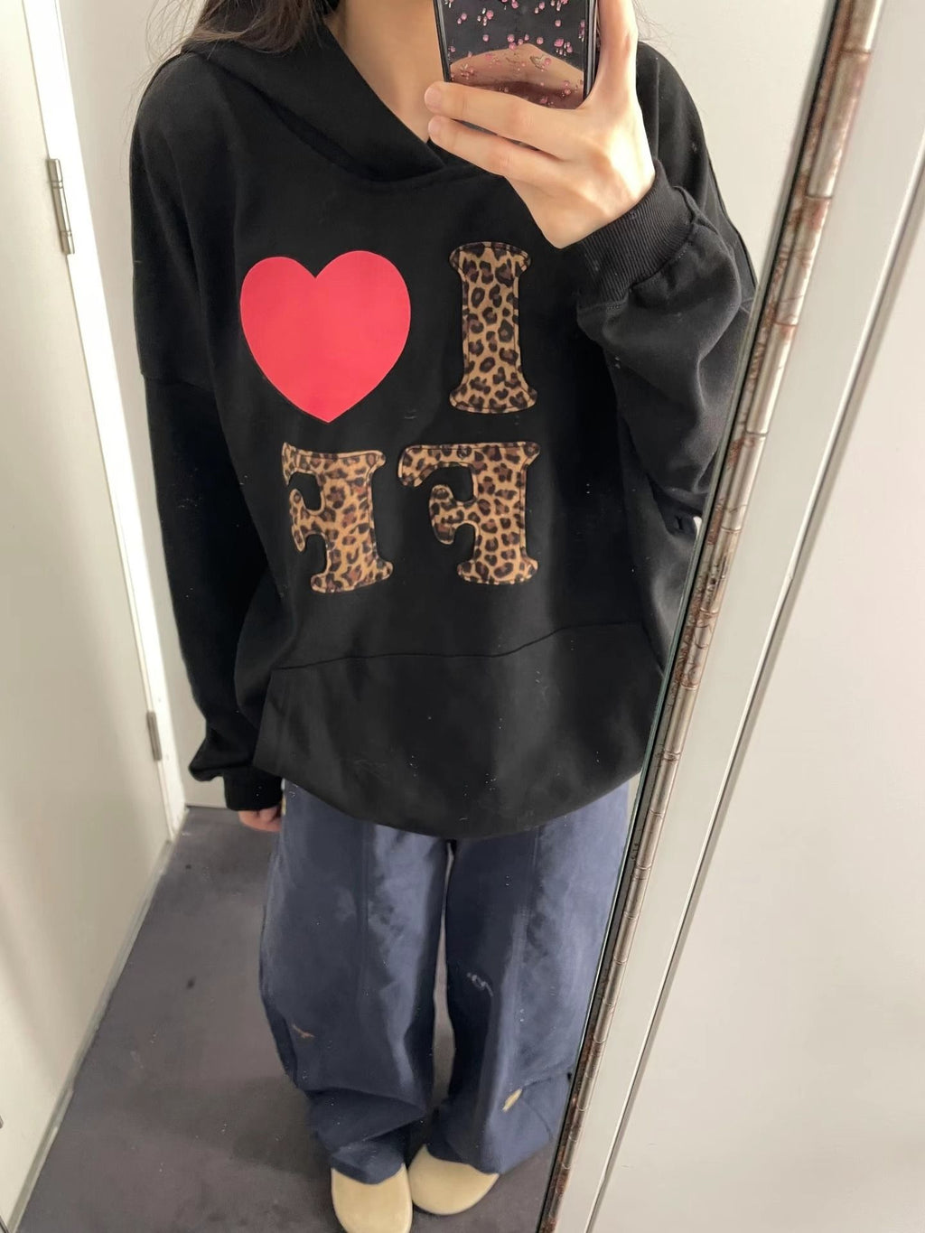 Hoodie with Leopard Print, Heart and Letter Pattern, Loose Fit, Pullover, Casual, Lazy Style