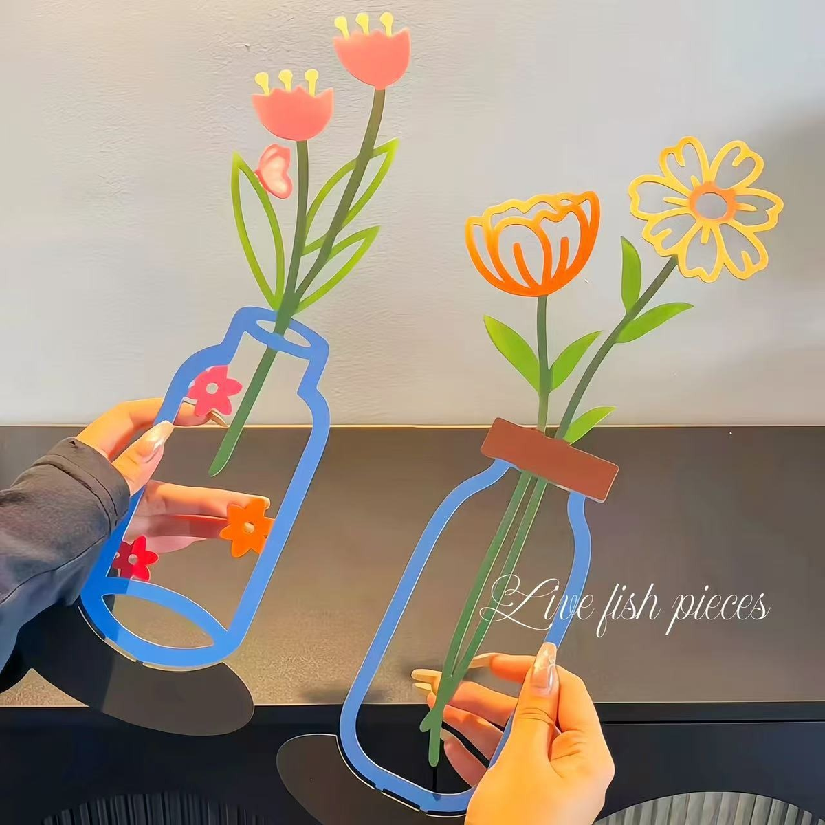 Creative 2D flat color printing vase for home, indoor living room, background wall decoration, flower arrangement, wall flower