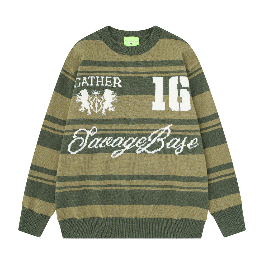 Loose round neck sweater with contrasting stripes