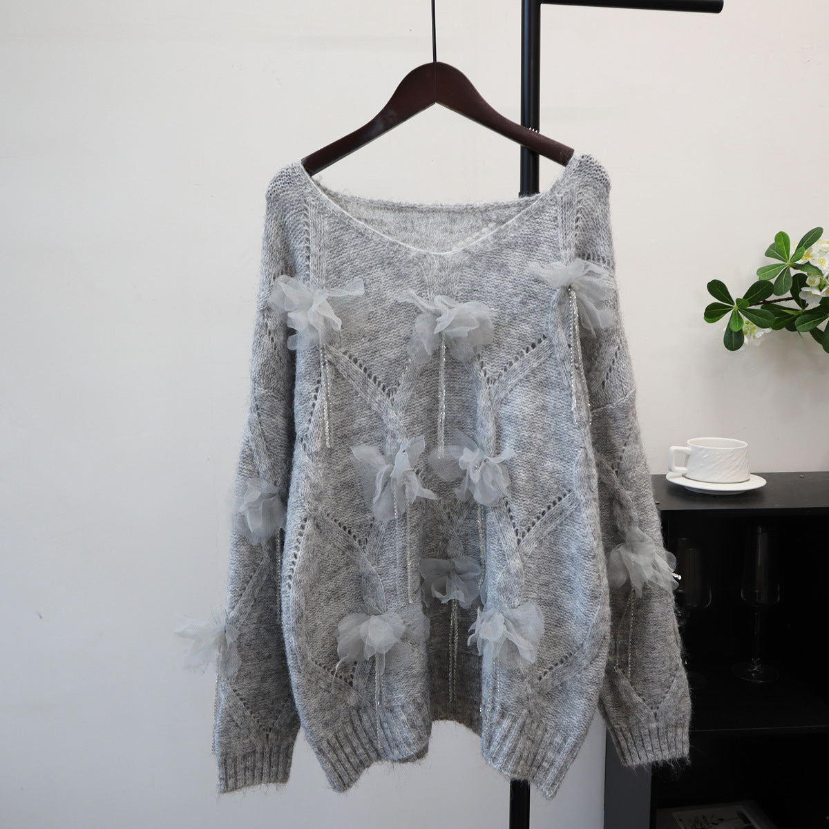 Loose long sleeved pullover sweater
