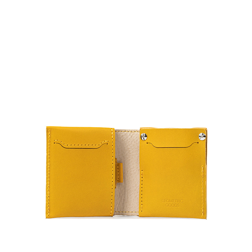 Leather Billfold 2.0 Wallet for AirTag