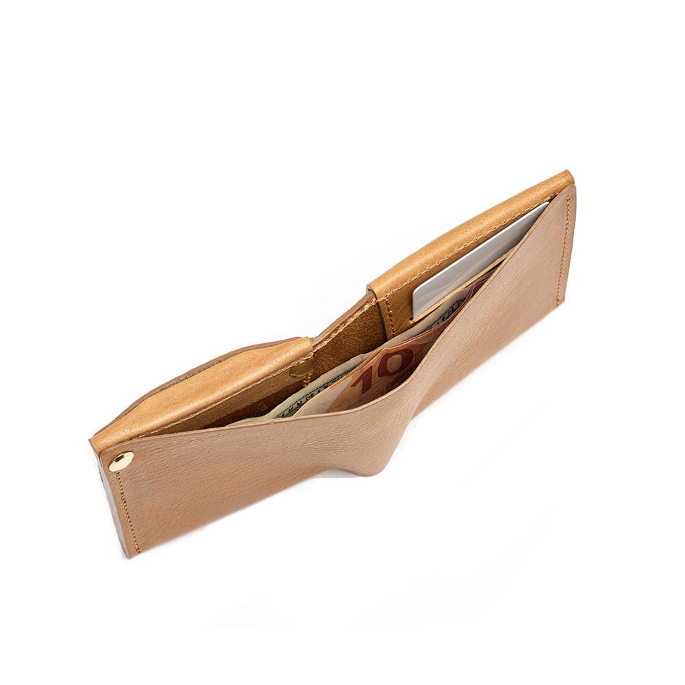 Leather Billfold 2.0 Wallet for AirTag