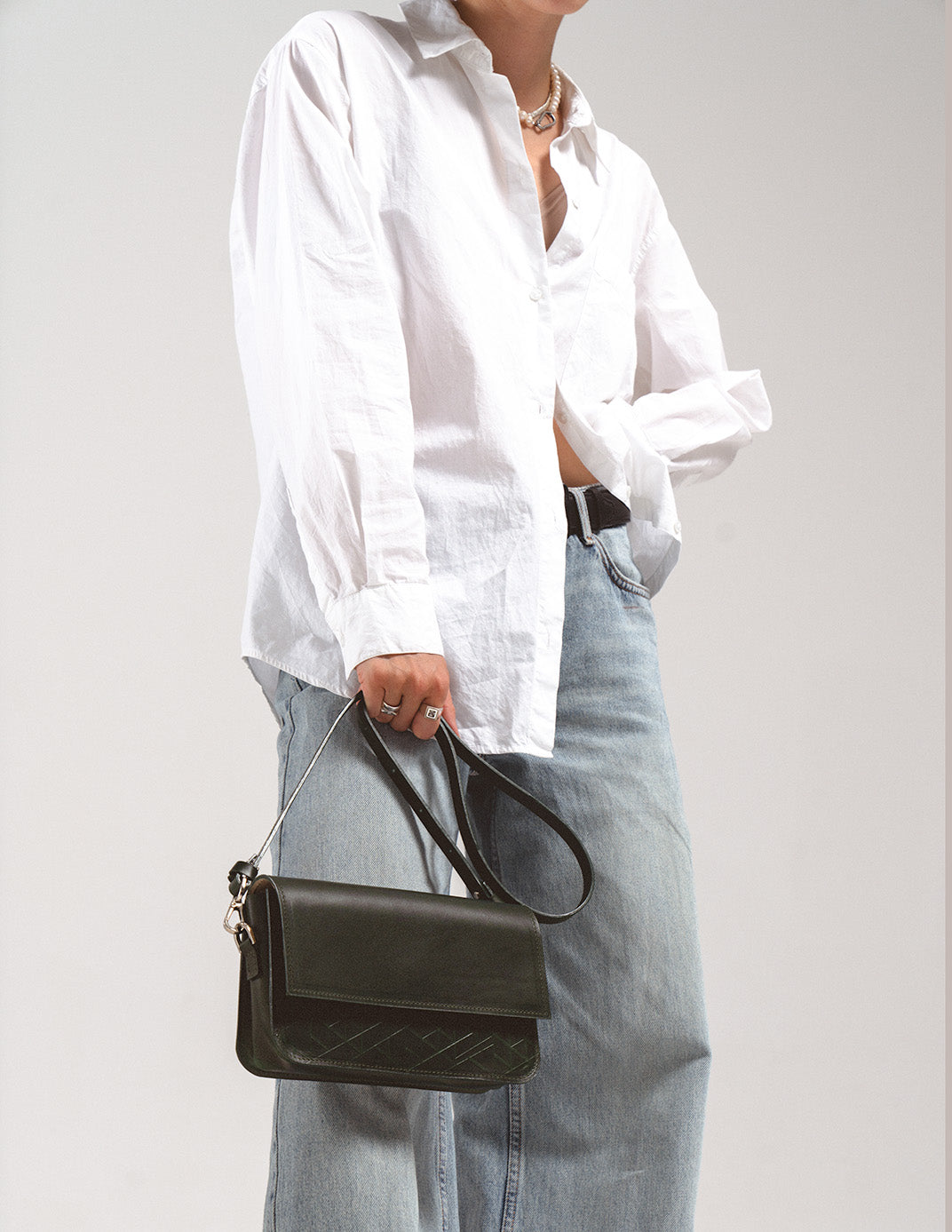 Leather Shoulder Bag - Curie  (Black)